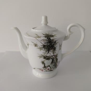 金和汇景方毅- - 美人醉茶壶